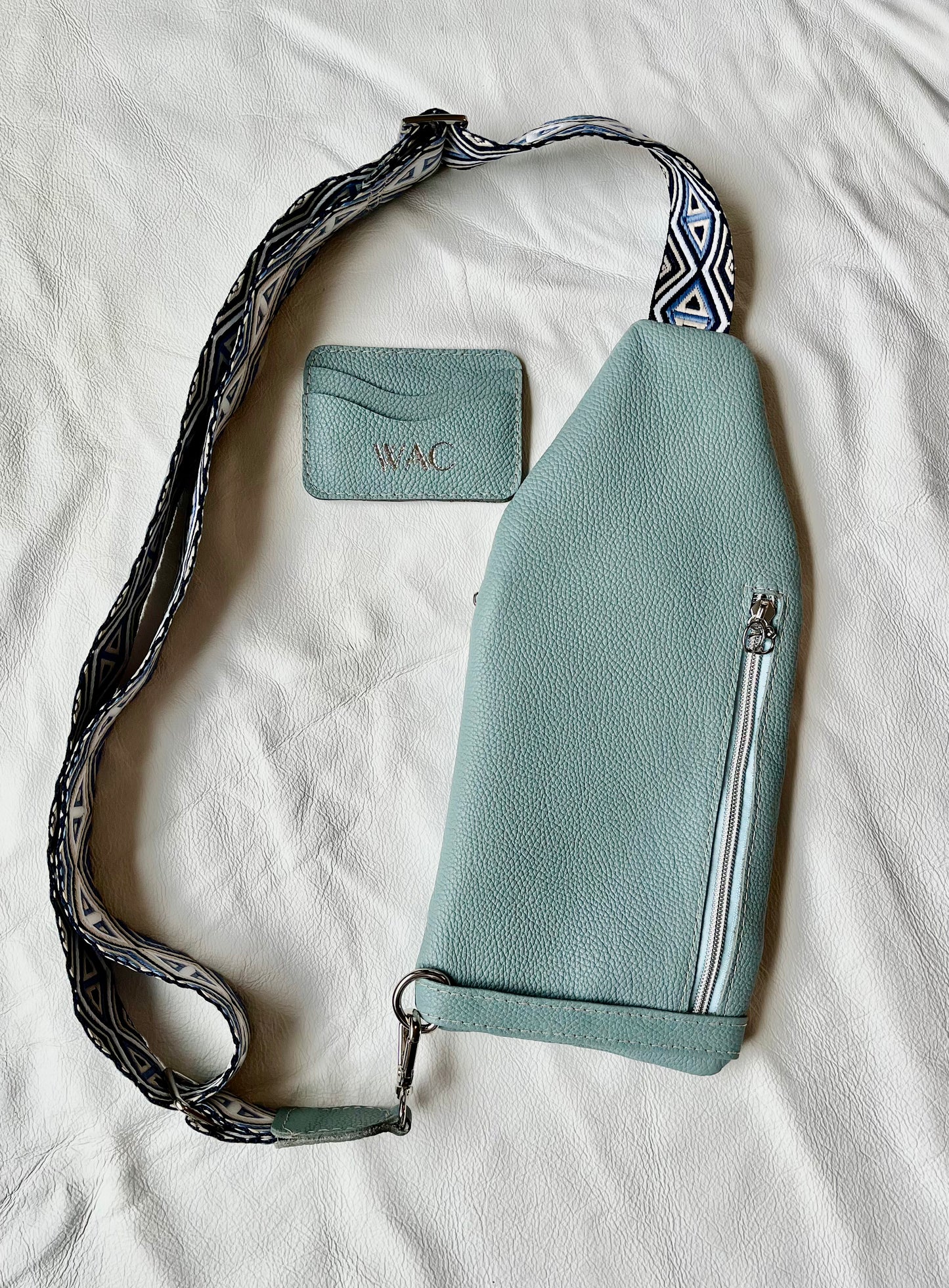 Mini Traveler Sling